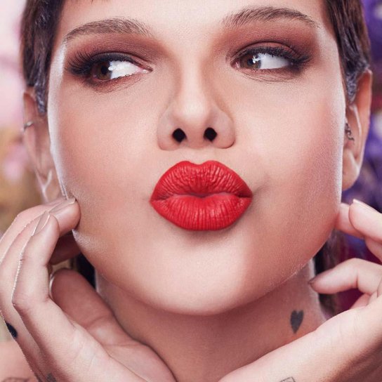 Batom Líquido By Karen Bachini Matte Aveludado Fênix - Vermelho Intenso