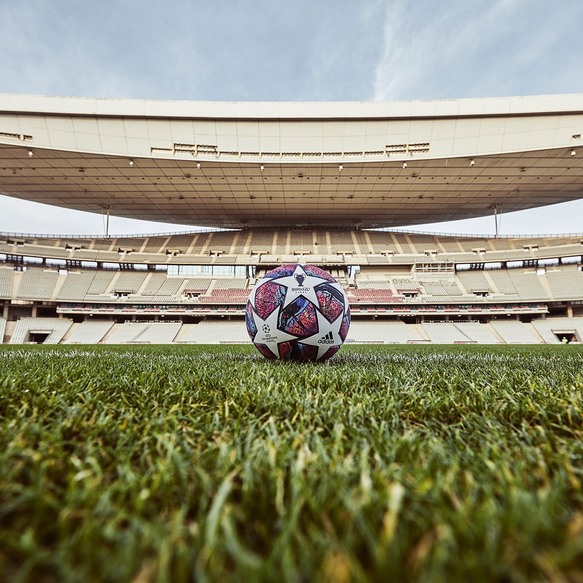 bola de campo champions league