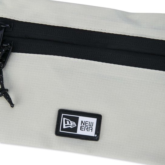 Bolsa New Era Sacoche Mini Ivory Unissex