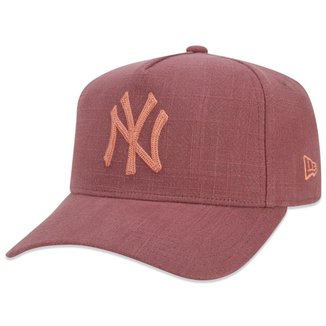 BONE FEMININO 9FORTY A-FRAME SNAPBACK MLB NEW YORK YANKEES ABA CURVA VERMELHO ESCURO NEW ERA