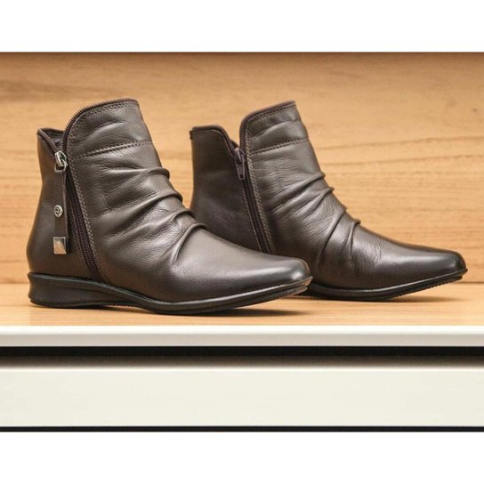 Bota Cano Curto Feminina Sola Flat Leve Conforto Couro Soft Dia a Dia K0703