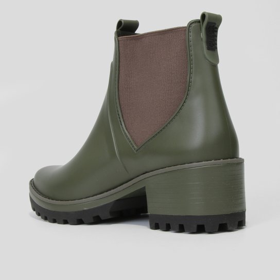 Bota Chelsea Colcci Tratorada Feminina