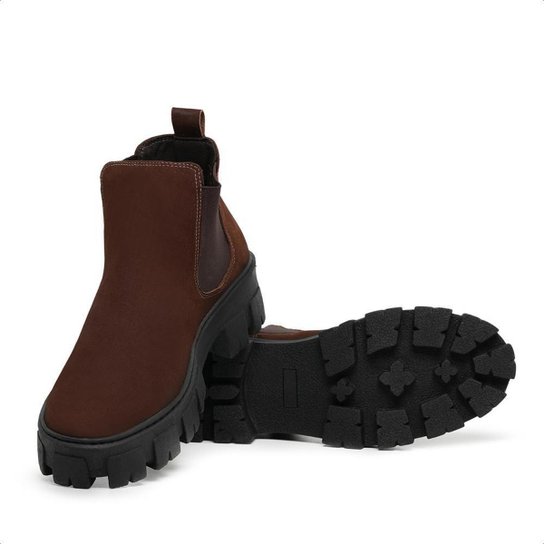 Bota Chelsea Masculina em Couro Nobuck Marrom e Sola Tratorada 24788