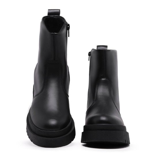 Bota Feminina Cano Curto Tratorada Zíper Lisa Estilo Moderna