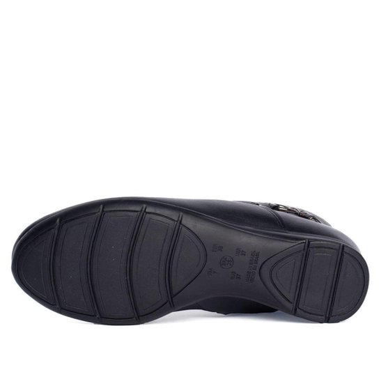 Bota Feminina Comfortflex Cano Curto Preto