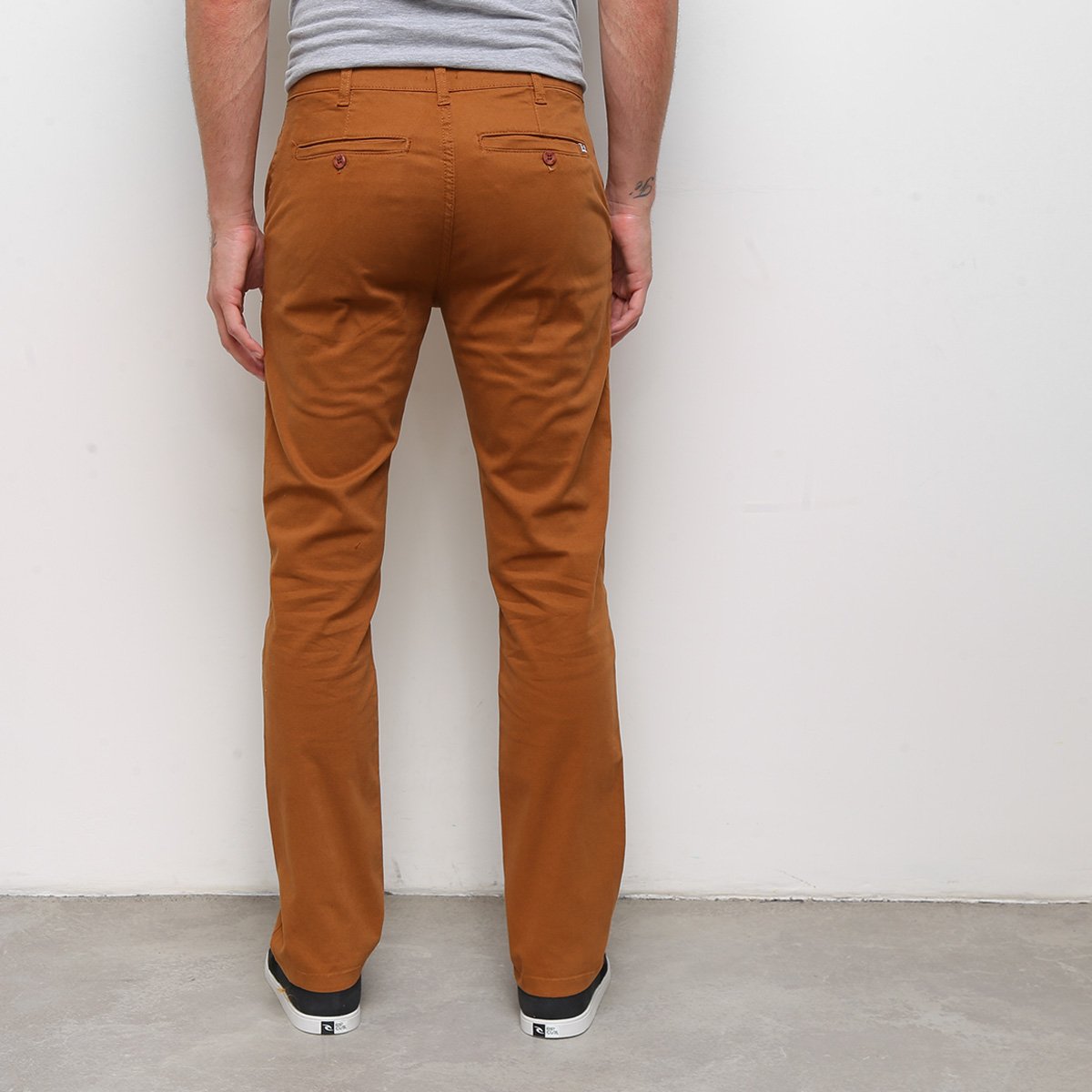 calça masculina mostarda
