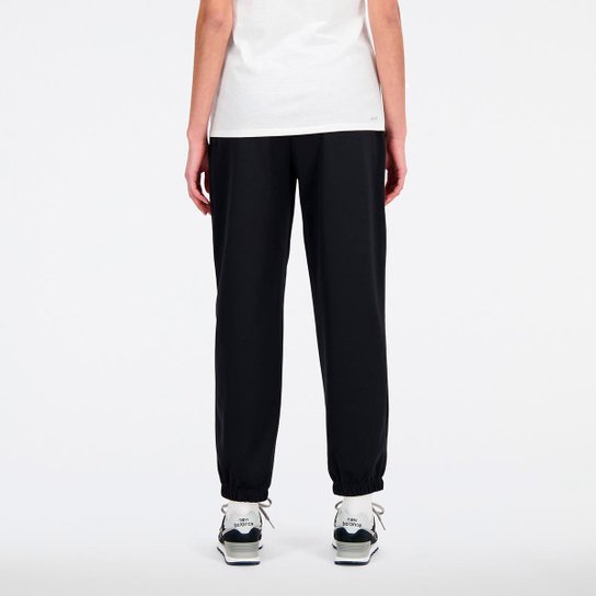 Calça Jogger New Balance Relentless Feminina