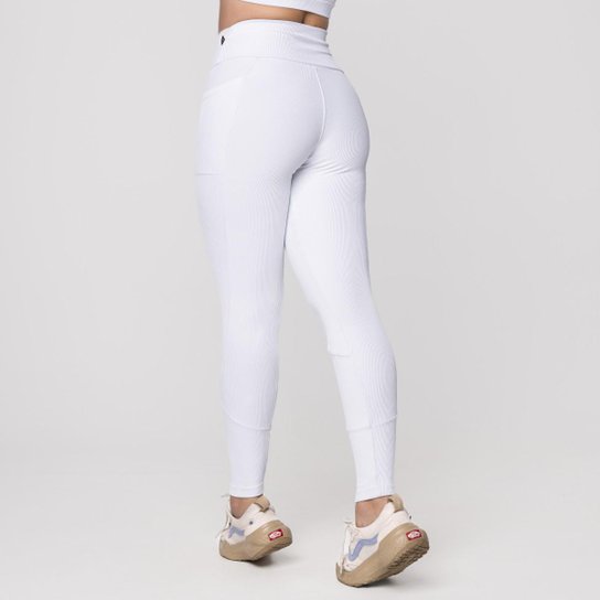 Calça Legging Fitness Feminina Textura Canelado Bolso Poliamida
