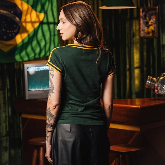 Camisa Brasil Retrô Treino 1970 Feminina