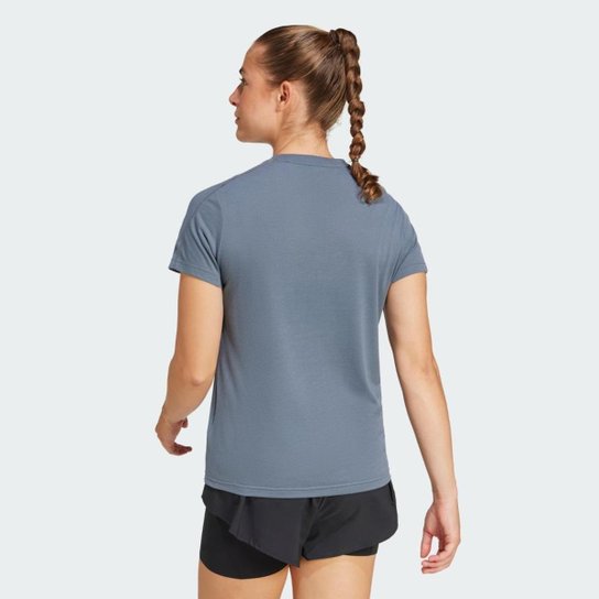 Camiseta Adidas Essentials Crew Feminino