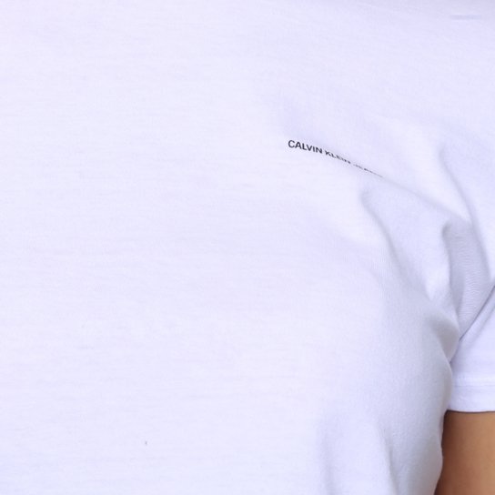 Camiseta Calvin Klein Básica Feminina