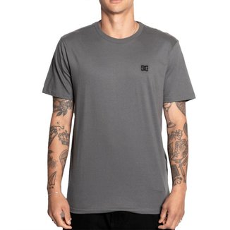 Camiseta DC Shoes Embroidery SM25 Masculina