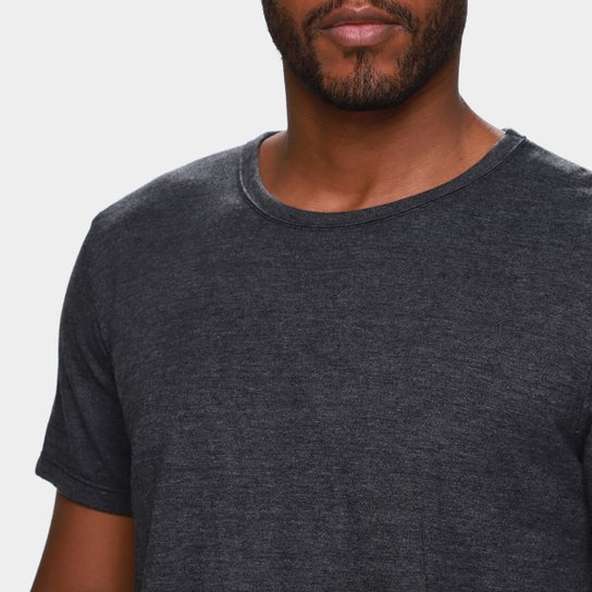 Camiseta Hering Slim Básica Masculina