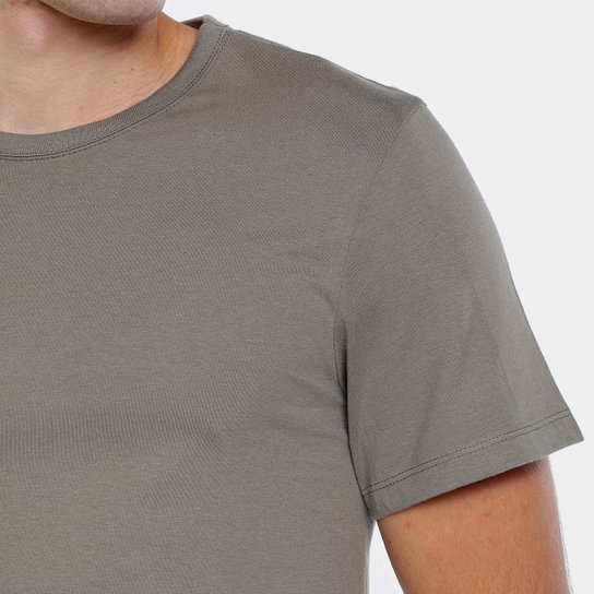 Camiseta Hering Slim Básica Masculina
