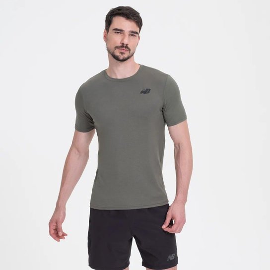 Camiseta New Balance Tenacity Logo Masculina