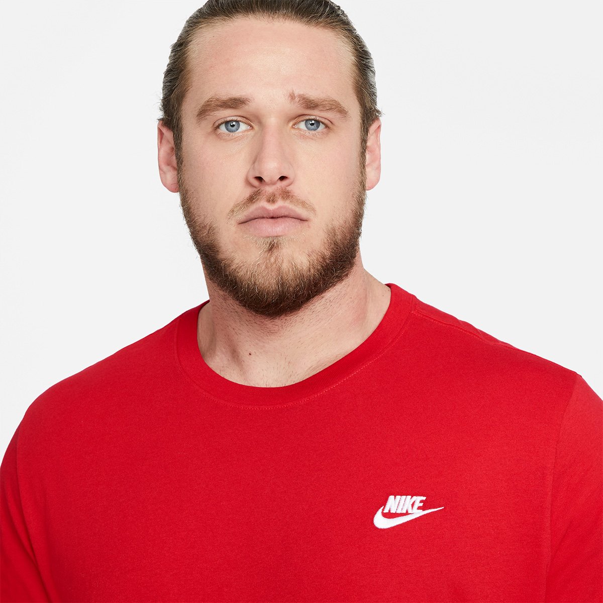 camiseta nike sportswear vermelha