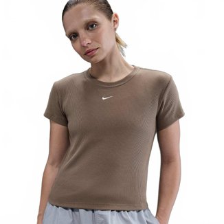 Camiseta Nike Sportswear Feminina