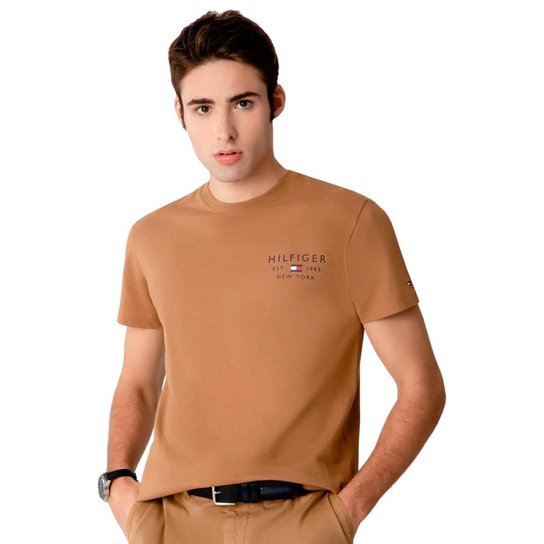 Camiseta Tommy Hilfiger Masculina Brand Love Small Logo Cáqui