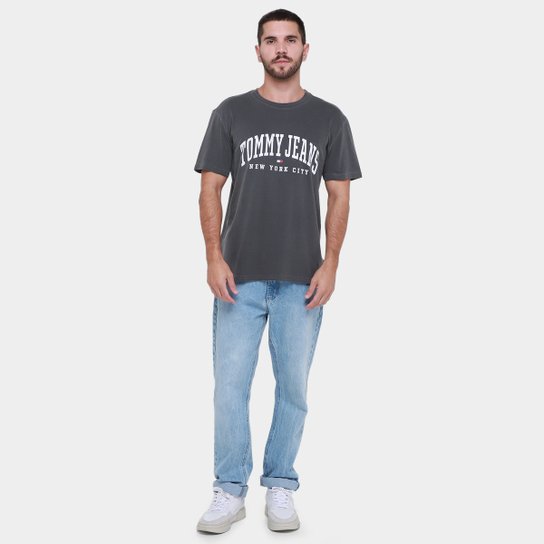Camiseta Tommy Jeans Varsity Masculina