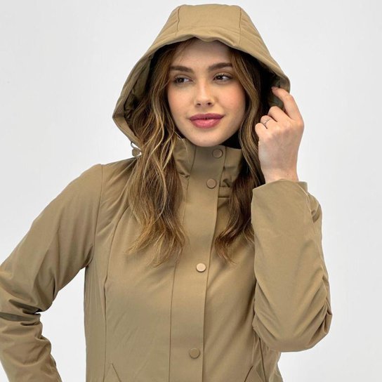 Casaco Alpelo em Nylon com Capuz Feminino