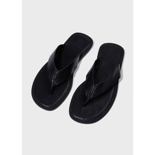 Chinelo flat e