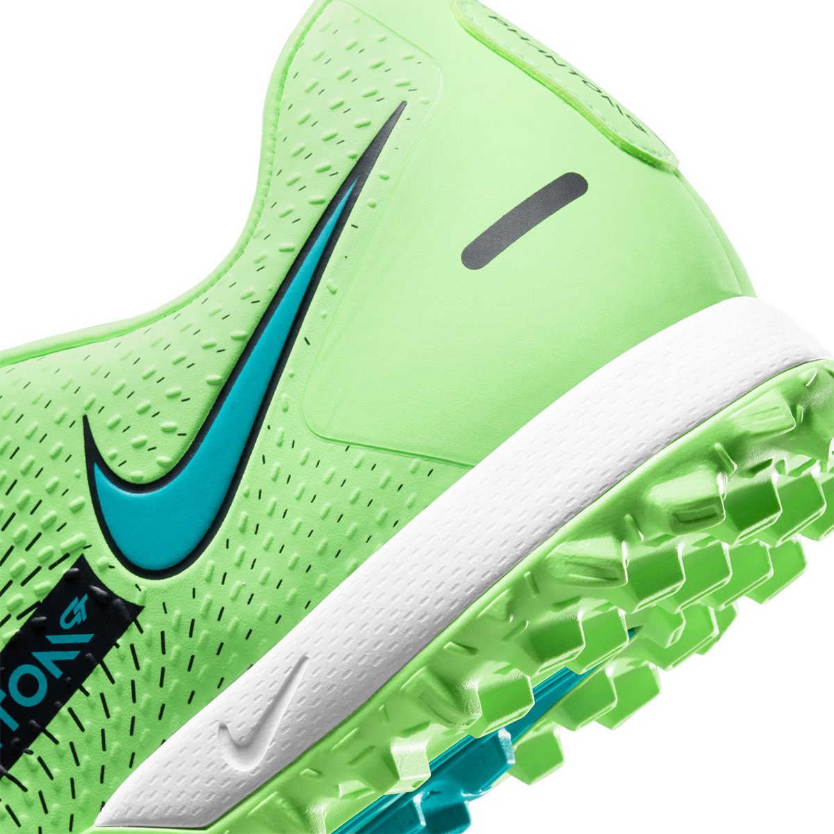 society nike phantom academy