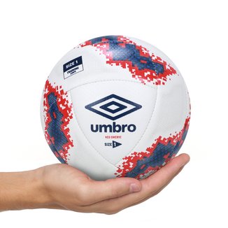 Mini Bola Umbro Neo Swerve