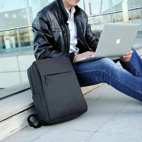 Mochila Executiva Notebook Slim Faculdade Trabalho Viagem Passeio Reforçada com Porta USB 15,6''