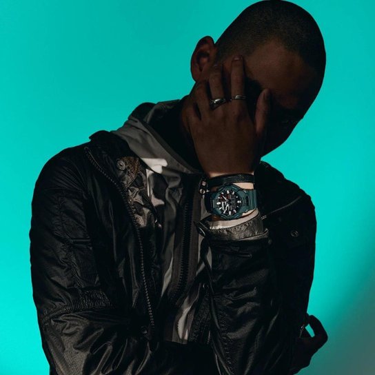 Relógio Casio G-Shock GA-010-2ADR