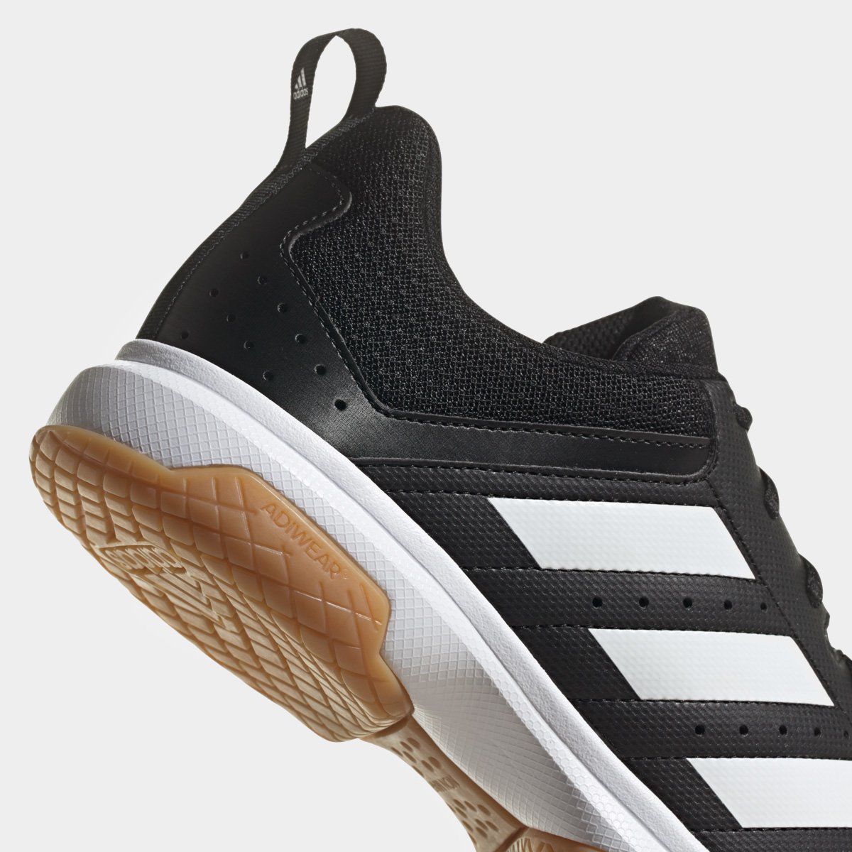 tênis indoor ligra 7