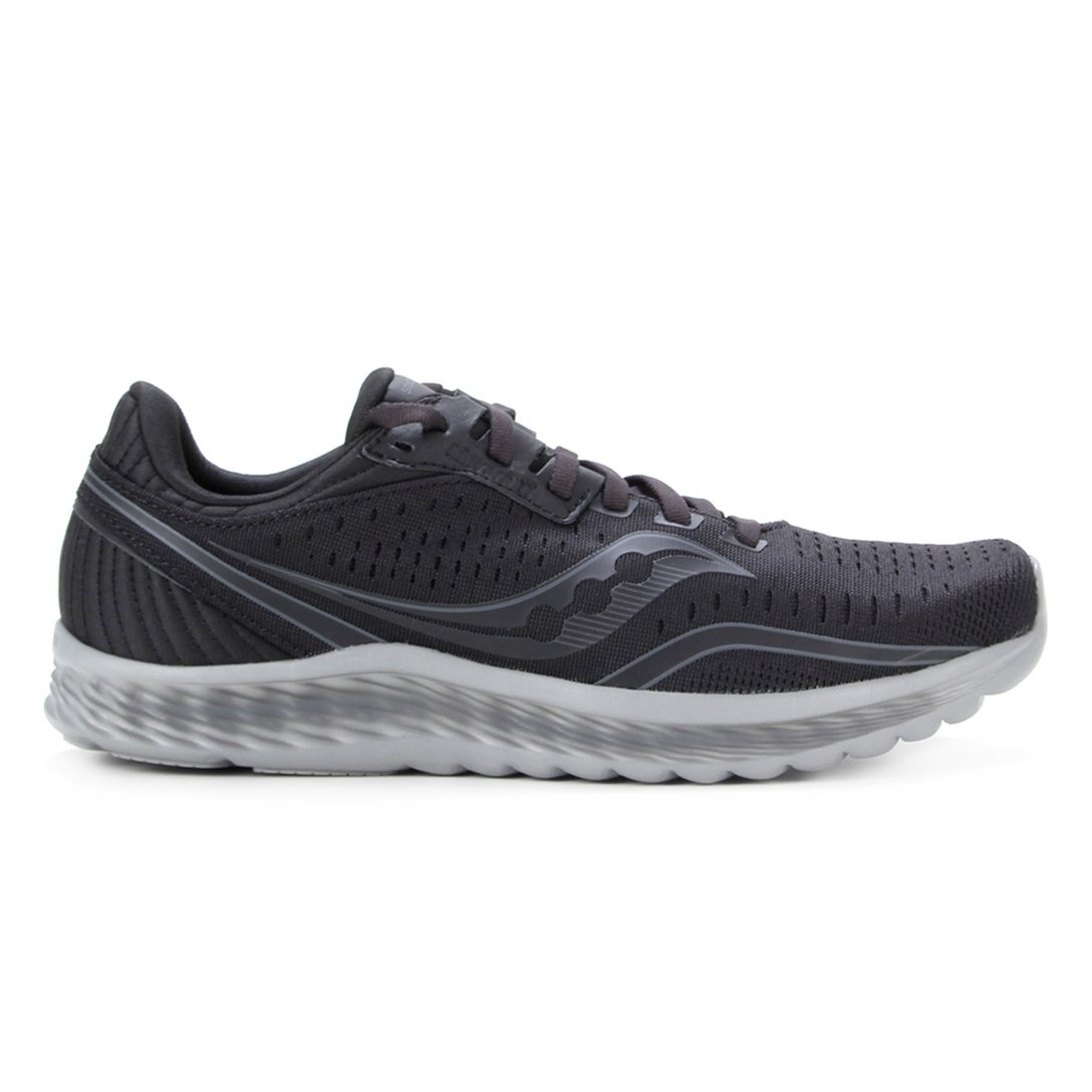 saucony kinvara 11 preto