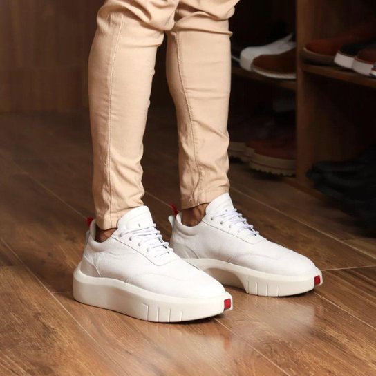 Tênis Sneaker Masculino em Couro Premium Solado Alto Confort